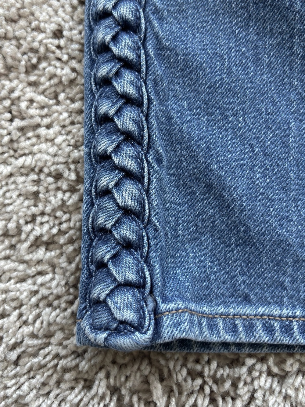 Old Navy Extra-High Waisted Braided Wide-Leg Jeans Medium Wash NWOT - Picture 9 of 12